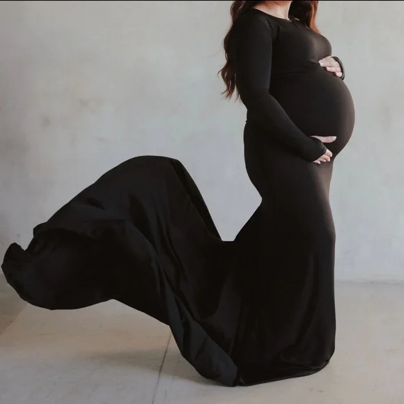 Elegant Maternity Dresses Scoop Neck Maternity Dress Color: Black Size: M  Vicka28's Closet